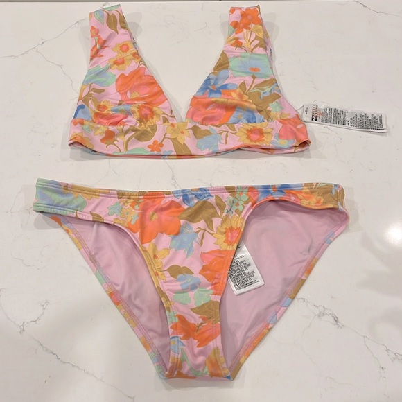 NWT Billabong Bikini Set - Size L - Floral Pink - Picture 5 of 10